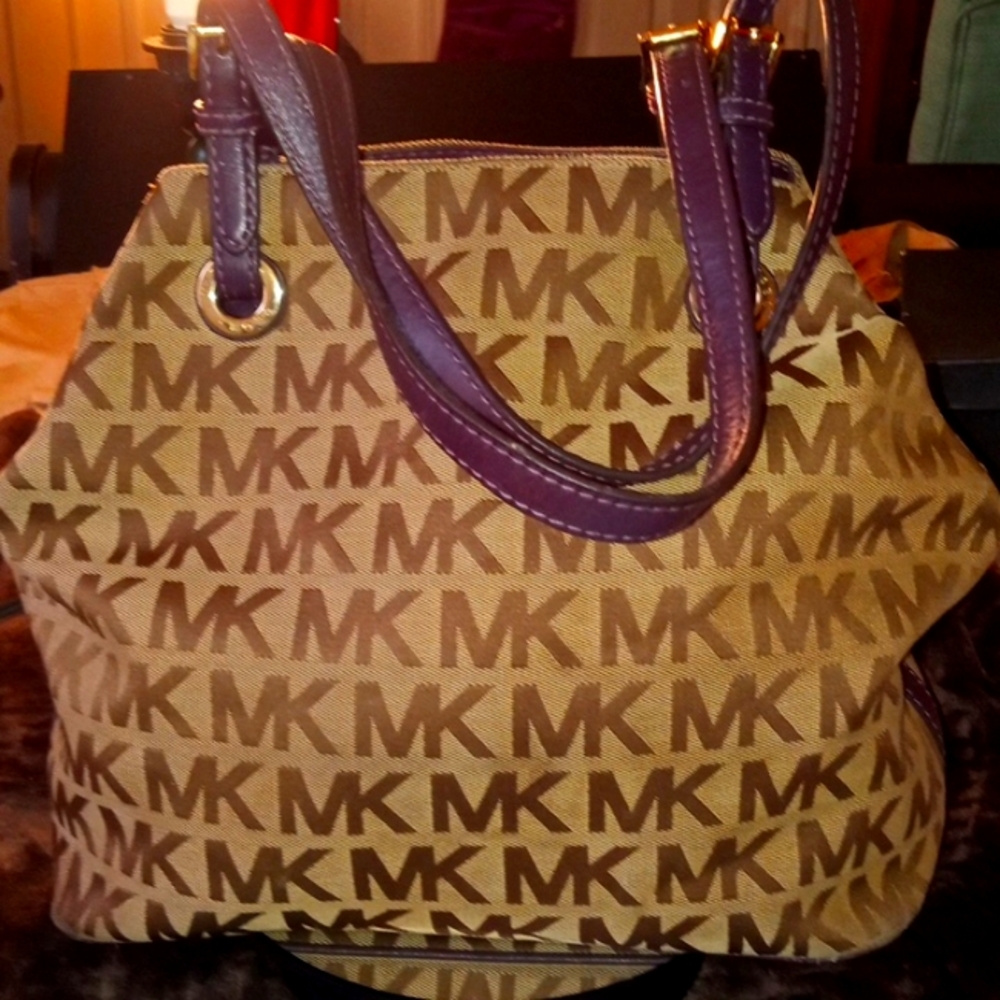 Michael Kors Monogram Handbags/Shoulder bag GUC